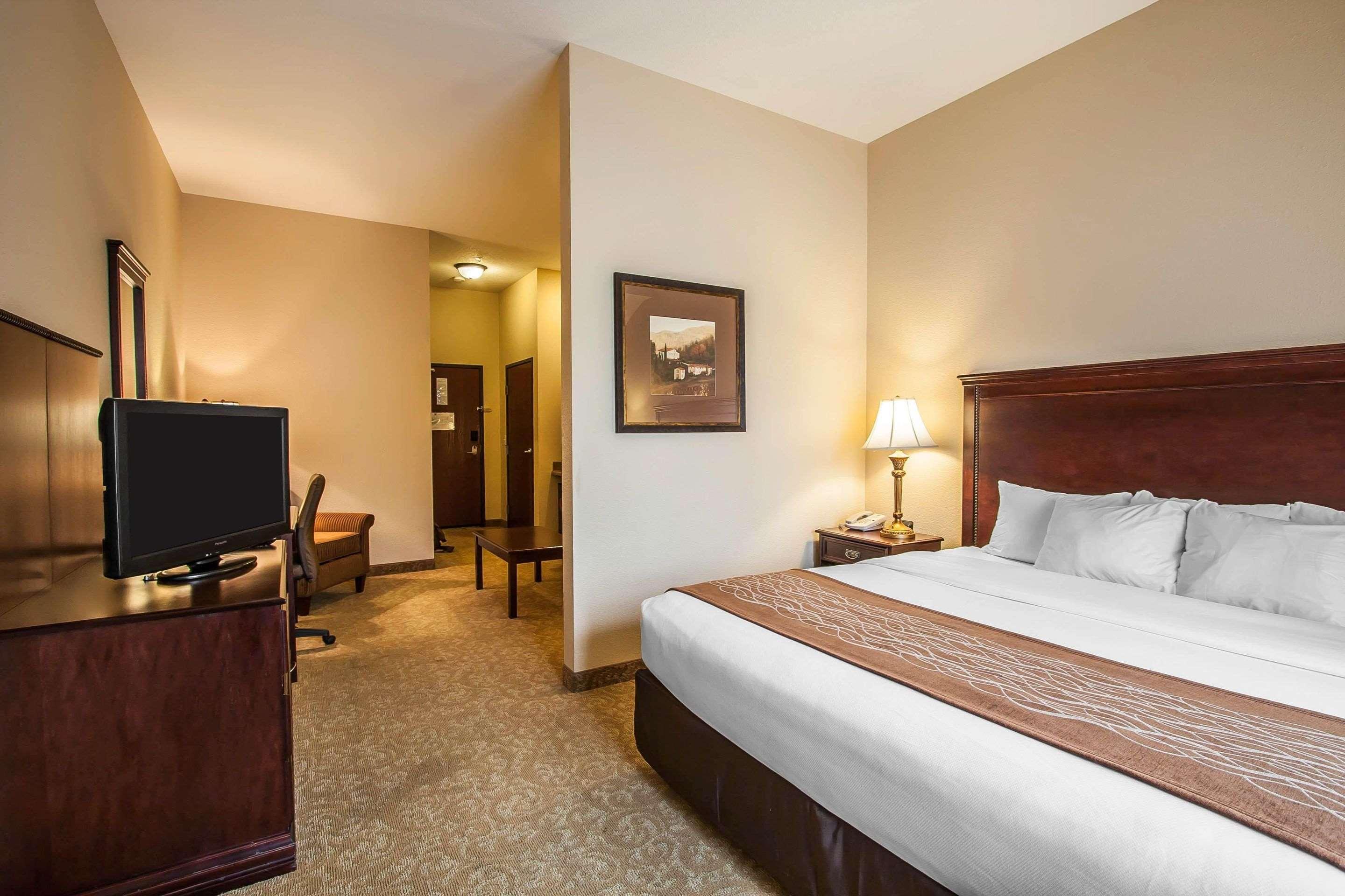 Comfort Inn & Suites Mcminnville Wine Country Buitenkant foto