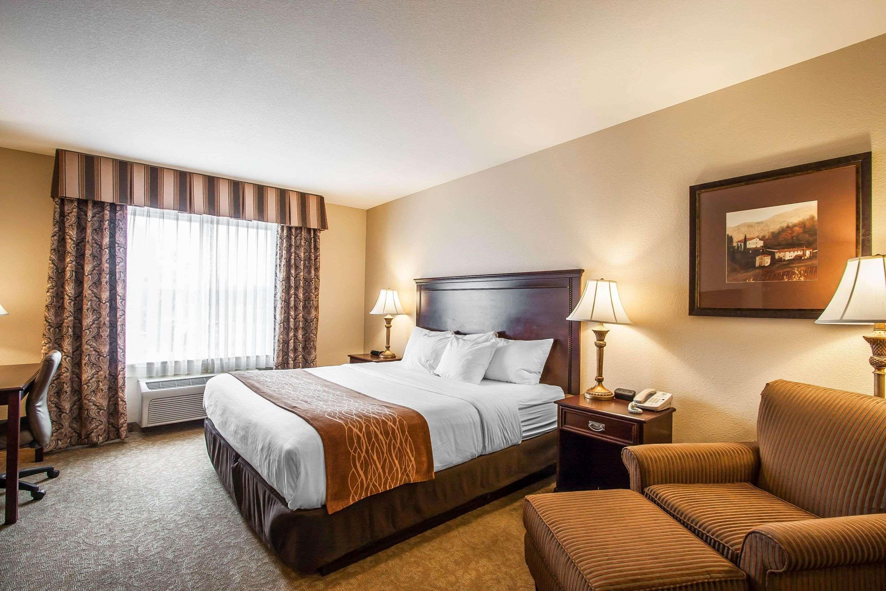 Comfort Inn & Suites Mcminnville Wine Country Buitenkant foto