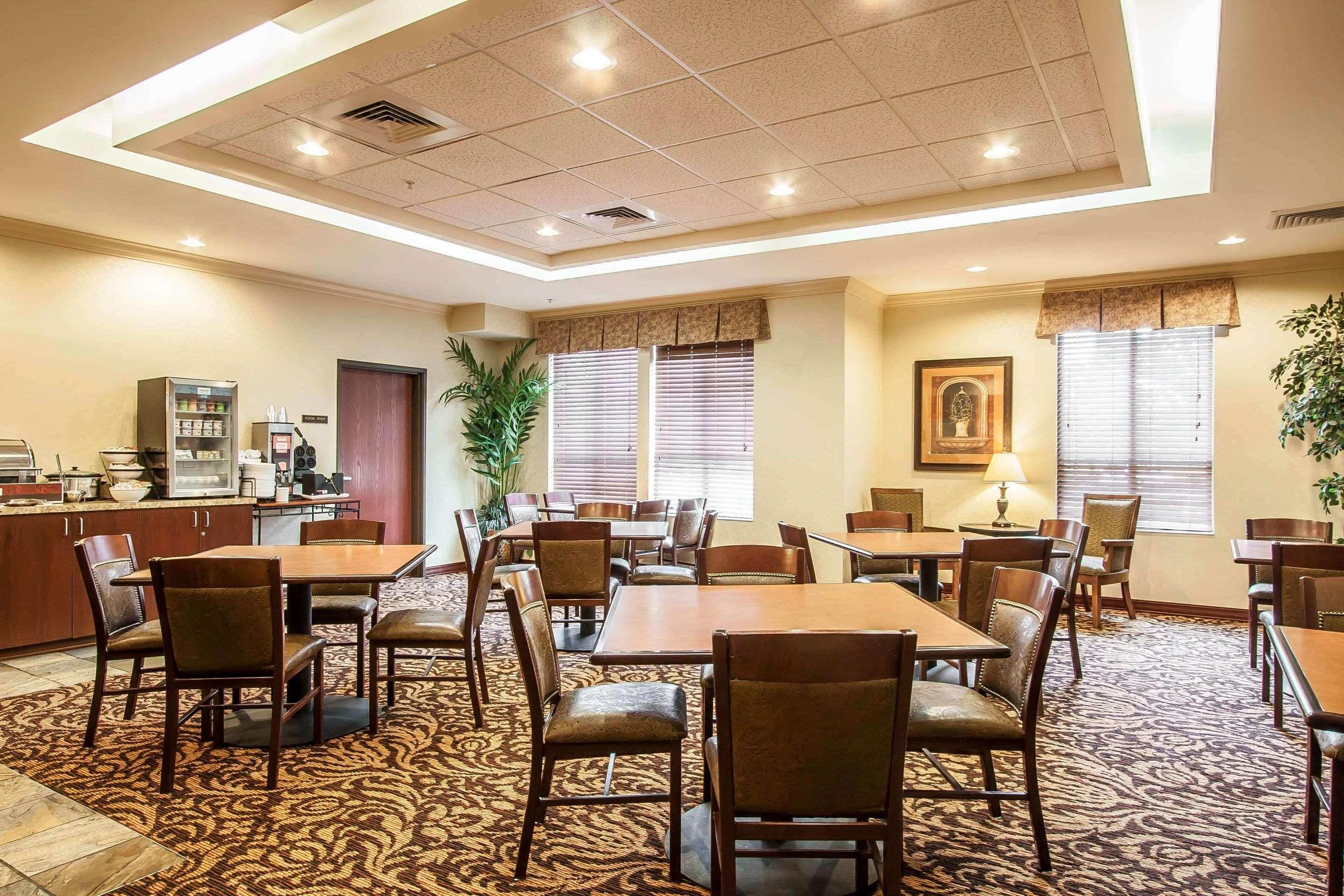 Comfort Inn & Suites Mcminnville Wine Country Buitenkant foto