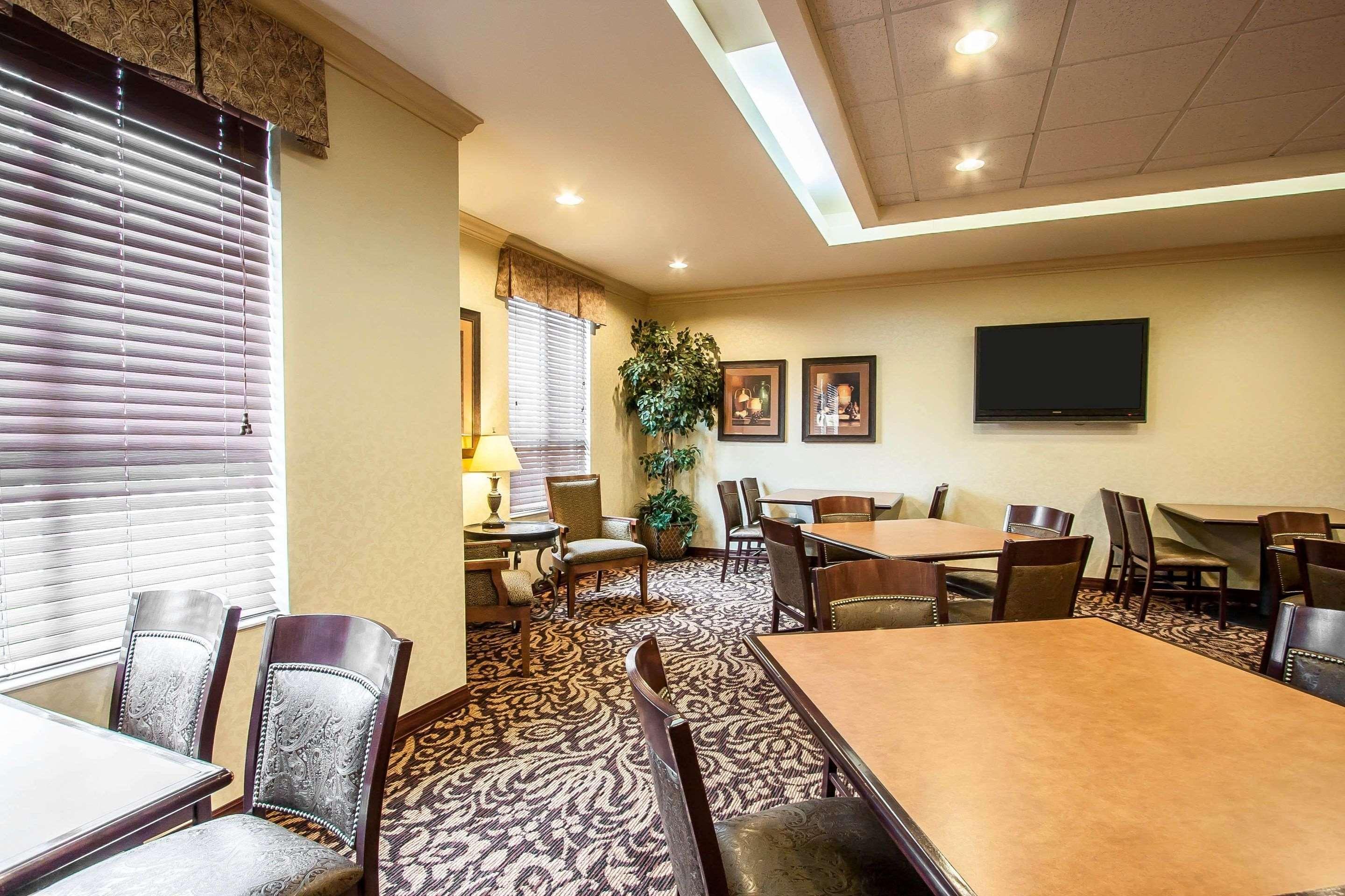 Comfort Inn & Suites Mcminnville Wine Country Buitenkant foto