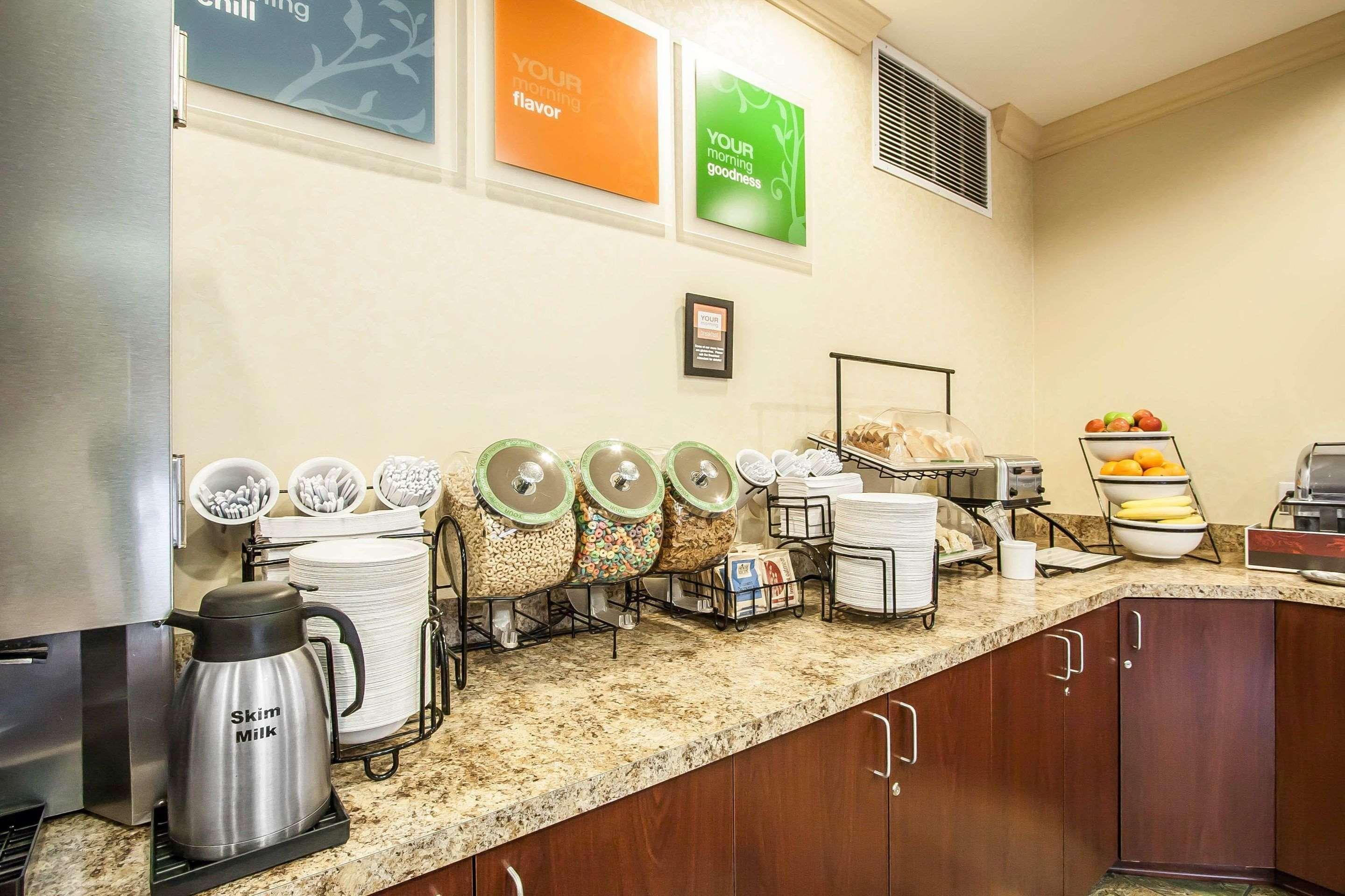 Comfort Inn & Suites Mcminnville Wine Country Buitenkant foto