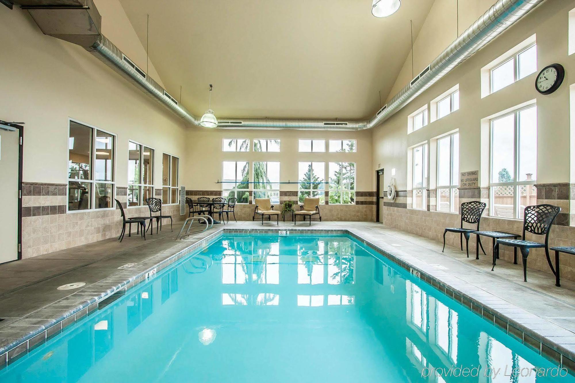 Comfort Inn & Suites Mcminnville Wine Country Buitenkant foto